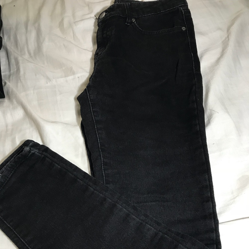 Women’s skinny jeans